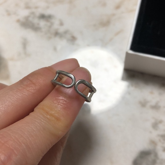 adjustable ring - Picture 2 of 3